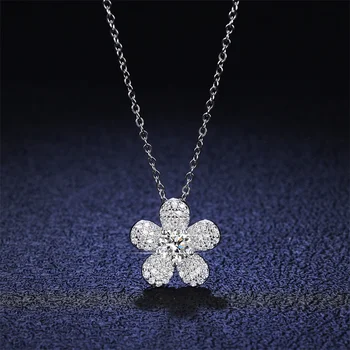 925 Кулон из стерлингового серебра 0,5 карата Ожерелье с бриллиантами из муассанита Женская мода Камелия Цветок Бесплатно Сертификат GRA