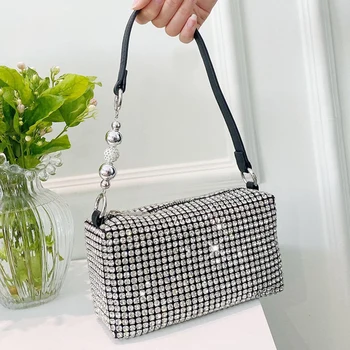 Весенняя модная мини-сумка-мессенджер Женские роскошные дизайнерские сумки и кошелек 2023 Новинка в форме PU BOX Сияющая бриллиантовая вечерняя сумка